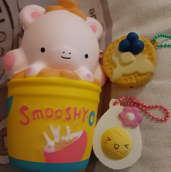 Smooshy mushy and 2 besties breakfast edition - Picture 1 of 2